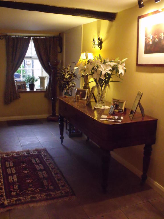 Braithwaite Hall Bed & Breakfast Middleham Exterior photo